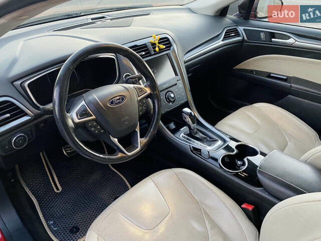 Красный Форд Фьюжн, объемом двигателя 2 л и пробегом 166 тыс. км за 11900 $, фото 11 на Automoto.ua