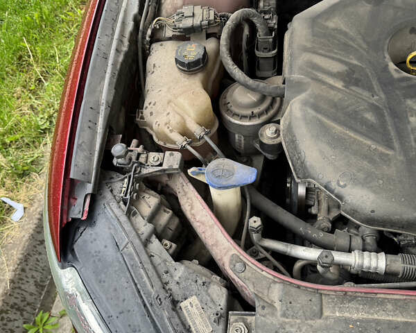 Красный Форд Фьюжн, объемом двигателя 2 л и пробегом 201 тыс. км за 8999 $, фото 50 на Automoto.ua