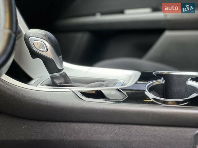 Красный Форд Фьюжн, объемом двигателя 2.52 л и пробегом 233 тыс. км за 9999 $, фото 14 на Automoto.ua