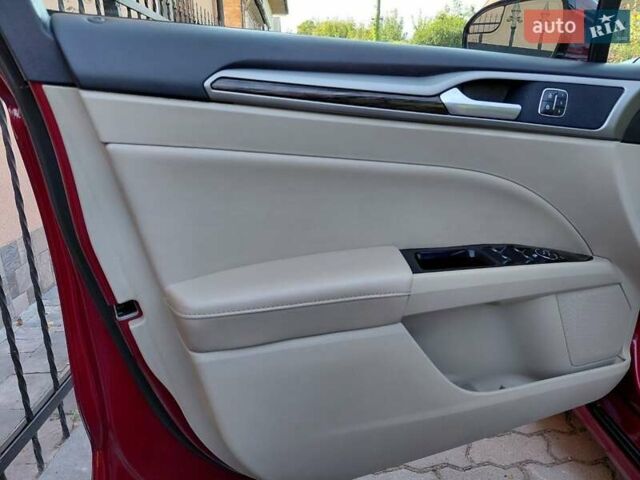 Красный Форд Фьюжн, объемом двигателя 2 л и пробегом 204 тыс. км за 9800 $, фото 22 на Automoto.ua