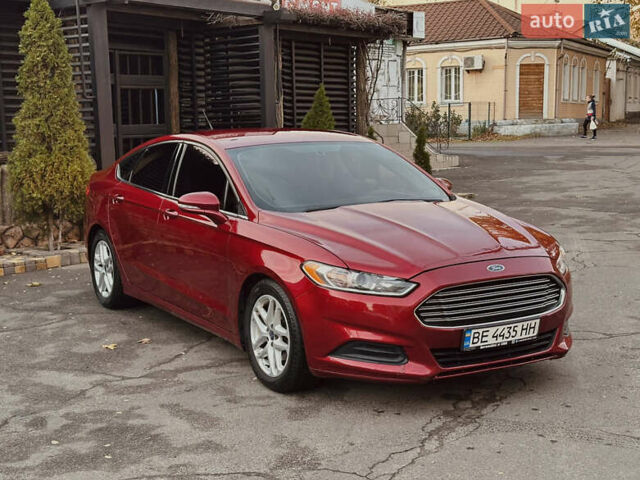 Форд Фьюжн 2014 в Николаеве на Automoto.ua Красный Форд Фьюжн, объемом двигателя 2.49 л и пробегом 151 тыс. км за 9900 $, фото 1 на Automoto.ua