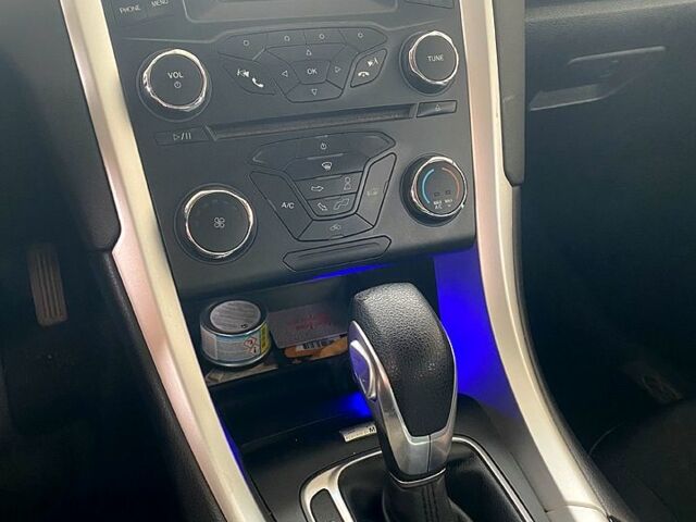 Форд Фьюжен 2014 у Києві на Automoto.ua Червоний Форд Фьюжен, об'ємом двигуна 25 л та пробігом 128 тис. км за 9300 $, фото 6 на Automoto.ua