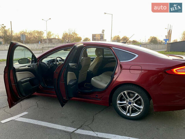 Красный Форд Фьюжн, объемом двигателя 2 л и пробегом 166 тыс. км за 11900 $, фото 16 на Automoto.ua