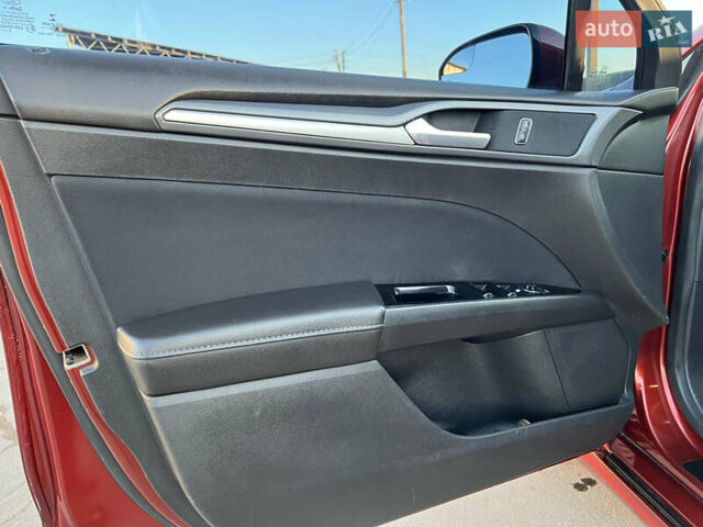 Червоний Форд Фьюжен, об'ємом двигуна 2.5 л та пробігом 145 тис. км за 9500 $, фото 21 на Automoto.ua