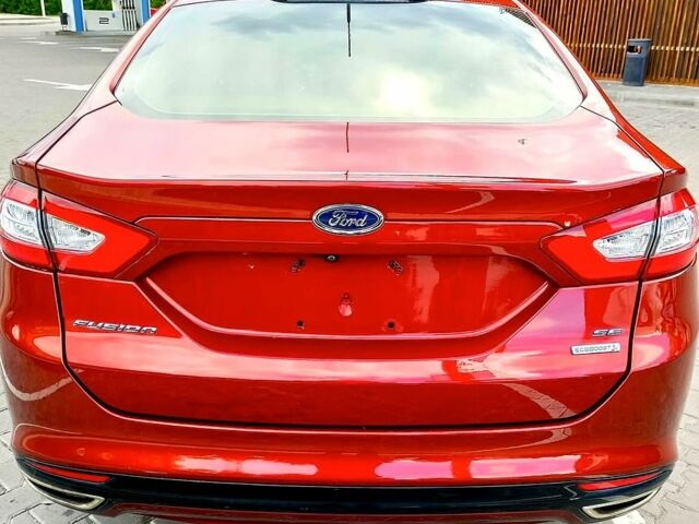 Красный Форд Фьюжн, объемом двигателя 2 л и пробегом 215 тыс. км за 9500 $, фото 9 на Automoto.ua