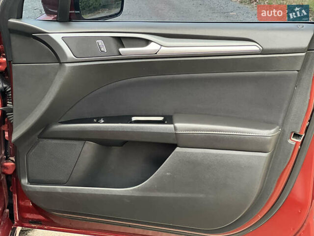 Красный Форд Фьюжн, объемом двигателя 2.52 л и пробегом 233 тыс. км за 9999 $, фото 27 на Automoto.ua