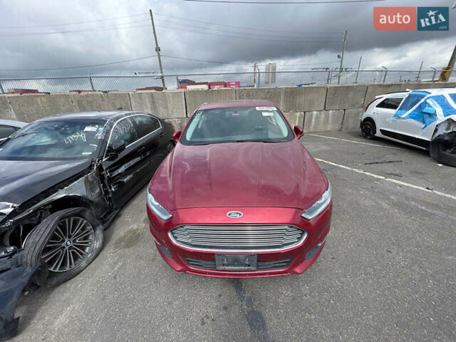 Красный Форд Фьюжн, объемом двигателя 2.5 л и пробегом 353 тыс. км за 6300 $, фото 4 на Automoto.ua