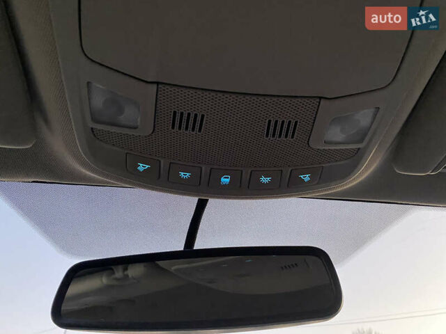 Красный Форд Фьюжн, объемом двигателя 2 л и пробегом 166 тыс. км за 11900 $, фото 38 на Automoto.ua