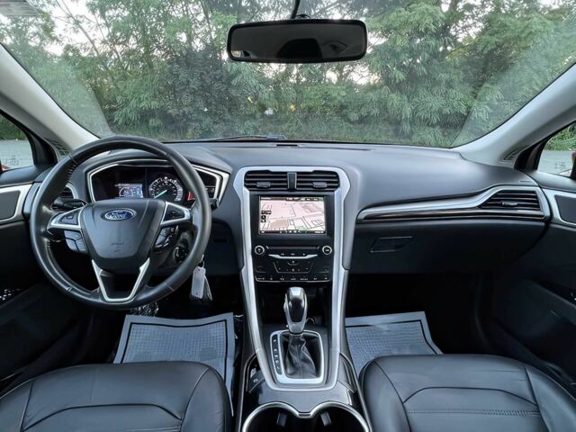 Форд Фьюжн 2014 в Одессе на Automoto.ua Красный Форд Фьюжн, объемом двигателя 2 л и пробегом 83 тыс. км за 4500 $, фото 9 на Automoto.ua