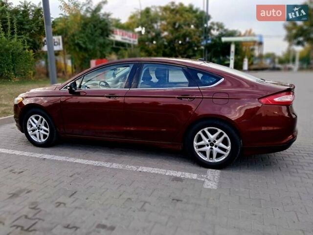 Красный Форд Фьюжн, объемом двигателя 2.5 л и пробегом 190 тыс. км за 8900 $, фото 1 на Automoto.ua