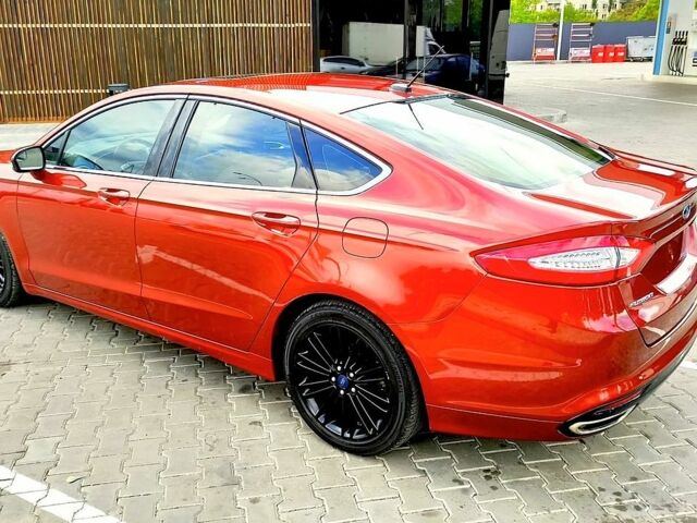 Красный Форд Фьюжн, объемом двигателя 2 л и пробегом 215 тыс. км за 9500 $, фото 11 на Automoto.ua