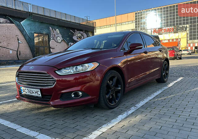 Червоний Форд Фьюжен, об'ємом двигуна 2 л та пробігом 259 тис. км за 11850 $, фото 3 на Automoto.ua