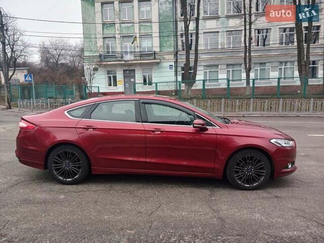 Красный Форд Фьюжн, объемом двигателя 2 л и пробегом 235 тыс. км за 10390 $, фото 3 на Automoto.ua