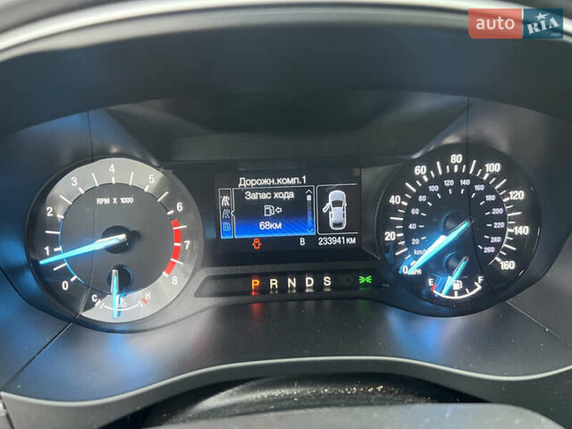 Красный Форд Фьюжн, объемом двигателя 2.52 л и пробегом 233 тыс. км за 9999 $, фото 35 на Automoto.ua