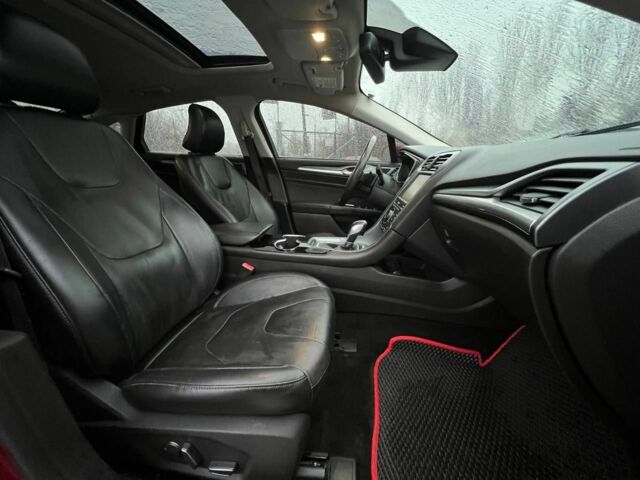 Красный Форд Фьюжн, объемом двигателя 2 л и пробегом 135 тыс. км за 9500 $, фото 16 на Automoto.ua