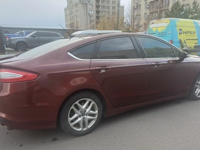 Форд Фьюжен 2014 у Дніпро (Дніпропетровську) на Automoto.ua Червоний Форд Фьюжен, об'ємом двигуна 2.5 л та пробігом 198 тис. км за 9500 $, фото 3 на Automoto.ua