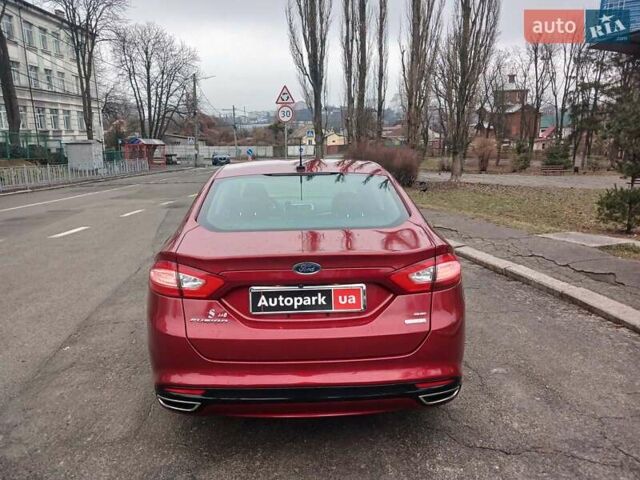 Красный Форд Фьюжн, объемом двигателя 2 л и пробегом 235 тыс. км за 10390 $, фото 5 на Automoto.ua