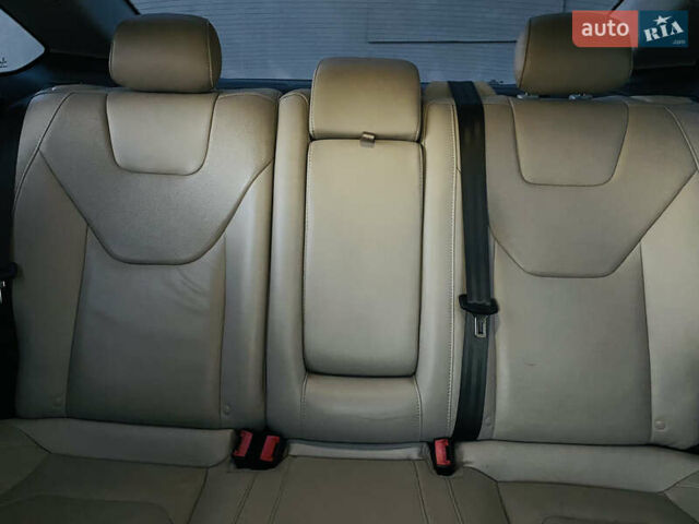 Красный Форд Фьюжн, объемом двигателя 2 л и пробегом 166 тыс. км за 11900 $, фото 13 на Automoto.ua