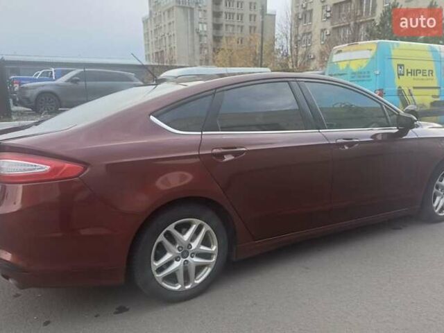 Форд Фьюжн 2014 в Днепре (Днепропетровске) на Automoto.ua Красный Форд Фьюжн, объемом двигателя 2.49 л и пробегом 198 тыс. км за 9500 $, фото 3 на Automoto.ua