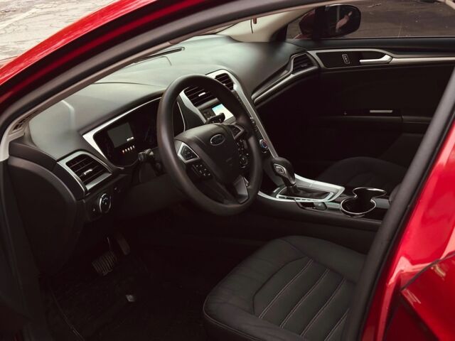 Форд Фьюжн 2014 в Николаеве на Automoto.ua Красный Форд Фьюжн, объемом двигателя 2.5 л и пробегом 151 тыс. км за 9900 $, фото 7 на Automoto.ua