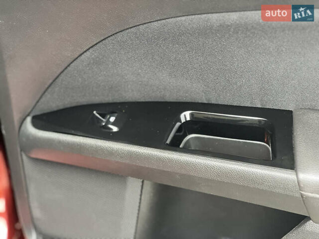 Красный Форд Фьюжн, объемом двигателя 2.52 л и пробегом 233 тыс. км за 9999 $, фото 24 на Automoto.ua