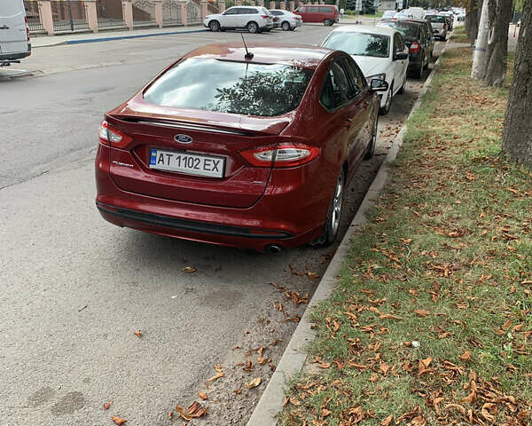 Красный Форд Фьюжн, объемом двигателя 2.5 л и пробегом 117 тыс. км за 11500 $, фото 3 на Automoto.ua