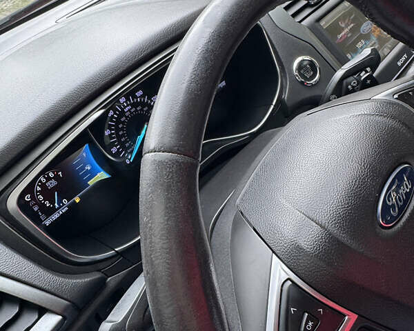 Красный Форд Фьюжн, объемом двигателя 2 л и пробегом 201 тыс. км за 8999 $, фото 40 на Automoto.ua