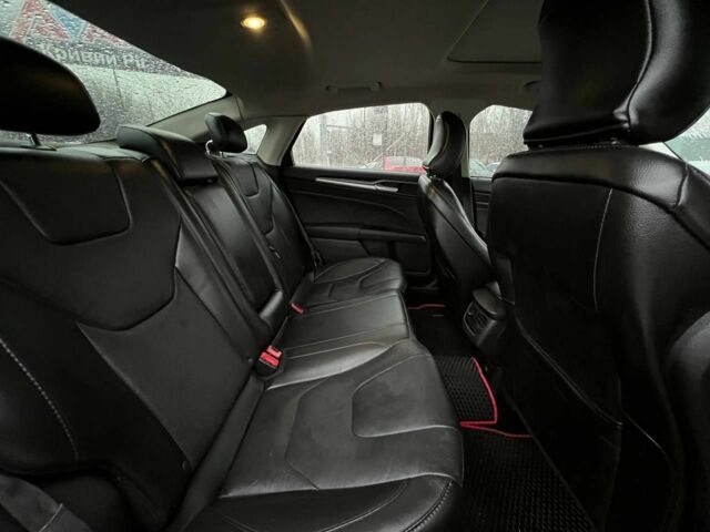 Красный Форд Фьюжн, объемом двигателя 2 л и пробегом 135 тыс. км за 9500 $, фото 19 на Automoto.ua