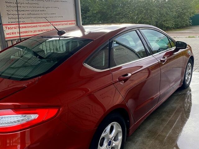 Форд Фьюжен 2014 у Києві на Automoto.ua Червоний Форд Фьюжен, об'ємом двигуна 25 л та пробігом 128 тис. км за 9300 $, фото 2 на Automoto.ua