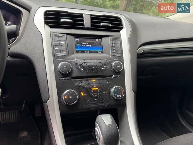 Форд Фьюжн 2014 в Киеве на Automoto.ua Красный Форд Фьюжн, объемом двигателя 2.5 л и пробегом 238 тыс. км за 8990 $, фото 12 на Automoto.ua