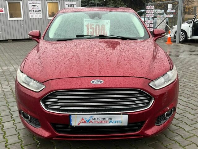 Красный Форд Фьюжн, объемом двигателя 2 л и пробегом 135 тыс. км за 9500 $, фото 1 на Automoto.ua