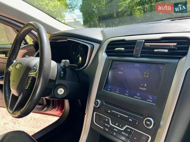 Червоний Форд Фьюжен, об'ємом двигуна 2 л та пробігом 130 тис. км за 12599 $, фото 34 на Automoto.ua