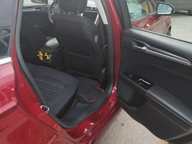 Красный Форд Фьюжн, объемом двигателя 2.5 л и пробегом 160 тыс. км за 11000 $, фото 10 на Automoto.ua