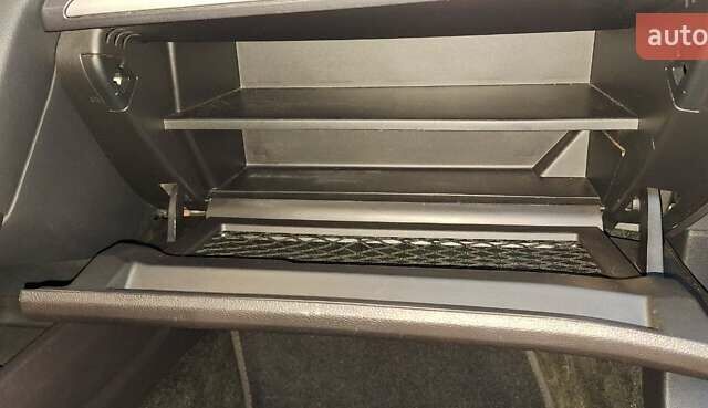 Красный Форд Фьюжн, объемом двигателя 2.49 л и пробегом 214 тыс. км за 9300 $, фото 14 на Automoto.ua