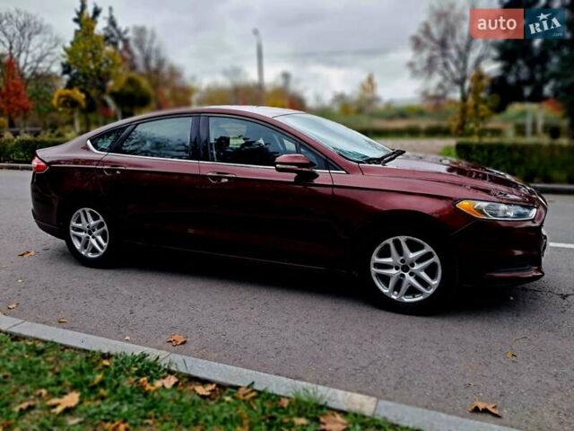 Красный Форд Фьюжн, объемом двигателя 2.5 л и пробегом 191 тыс. км за 8990 $, фото 3 на Automoto.ua