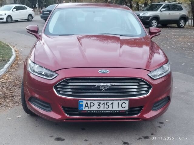 Красный Форд Фьюжн, объемом двигателя 2.5 л и пробегом 160 тыс. км за 11000 $, фото 11 на Automoto.ua