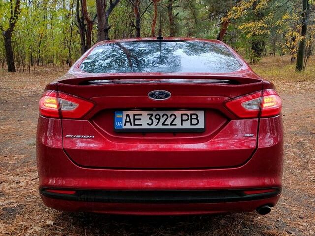 Красный Форд Фьюжн, объемом двигателя 2.5 л и пробегом 179 тыс. км за 10777 $, фото 1 на Automoto.ua