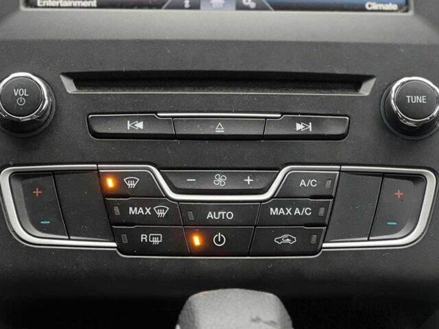 Красный Форд Фьюжн, объемом двигателя 2.5 л и пробегом 181 тыс. км за 11800 $, фото 13 на Automoto.ua