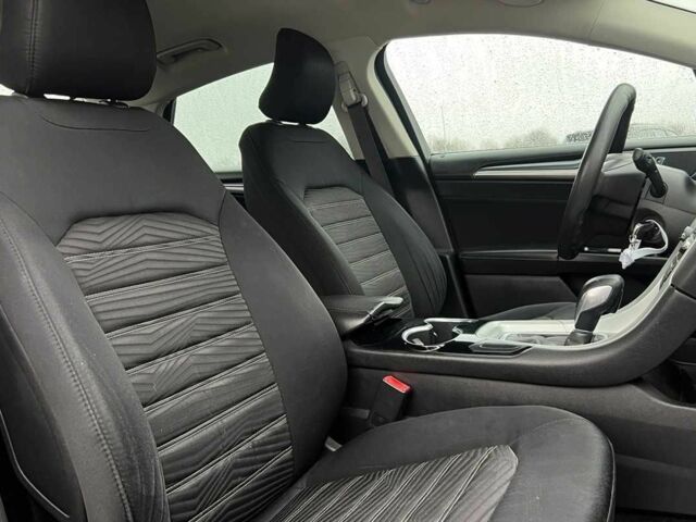 Красный Форд Фьюжн, объемом двигателя 2.5 л и пробегом 181 тыс. км за 11800 $, фото 16 на Automoto.ua