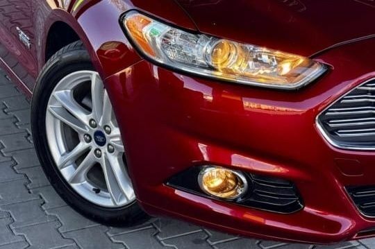 Форд Фьюжен 2015 у Одесі на Automoto.ua Червоний Форд Фьюжен, об'ємом двигуна 2 л та пробігом 200 тис. км за 11800 $, фото 10 на Automoto.ua