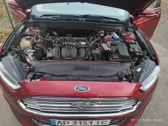 Красный Форд Фьюжн, объемом двигателя 2.5 л и пробегом 160 тыс. км за 11000 $, фото 5 на Automoto.ua