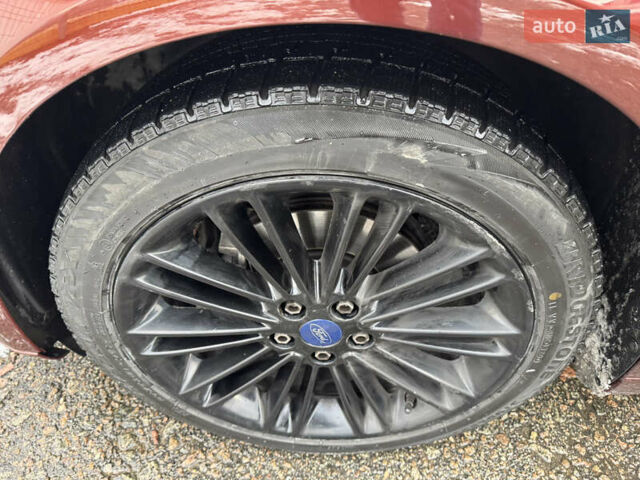 Червоний Форд Фьюжен, об'ємом двигуна 2 л та пробігом 144 тис. км за 10990 $, фото 9 на Automoto.ua
