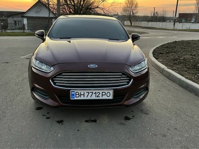 Красный Форд Фьюжн, объемом двигателя 2.5 л и пробегом 120 тыс. км за 8600 $, фото 2 на Automoto.ua