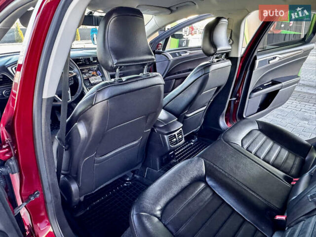 Красный Форд Фьюжн, объемом двигателя 2 л и пробегом 180 тыс. км за 12500 $, фото 58 на Automoto.ua