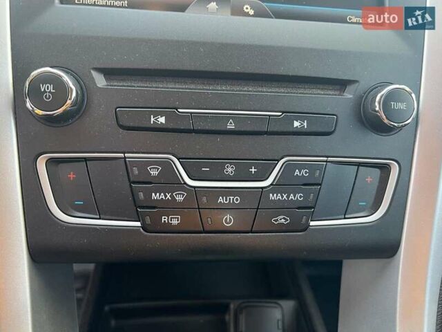Форд Фьюжен 2015 у Львові на Automoto.ua Червоний Форд Фьюжен, об'ємом двигуна 1.5 л та пробігом 80 тис. км за 7800 $, фото 28 на Automoto.ua