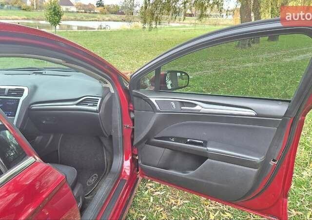 Красный Форд Фьюжн, объемом двигателя 2.49 л и пробегом 214 тыс. км за 9300 $, фото 10 на Automoto.ua