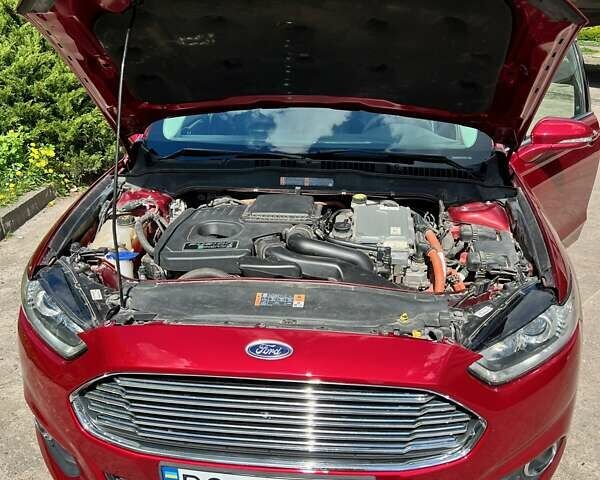 Червоний Форд Фьюжен, об'ємом двигуна 2 л та пробігом 130 тис. км за 12599 $, фото 5 на Automoto.ua