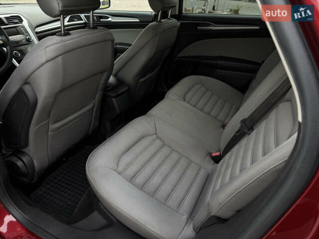 Красный Форд Фьюжн, объемом двигателя 2.5 л и пробегом 131 тыс. км за 8400 $, фото 13 на Automoto.ua