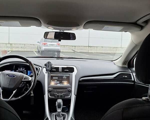 Красный Форд Фьюжн, объемом двигателя 2.49 л и пробегом 181 тыс. км за 10700 $, фото 15 на Automoto.ua