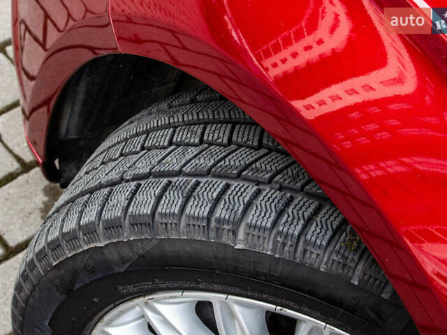 Красный Форд Фьюжн, объемом двигателя 2 л и пробегом 94 тыс. км за 14900 $, фото 8 на Automoto.ua